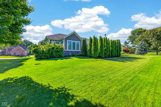 1714 Deer Creek Way, Columbus, IN 47201