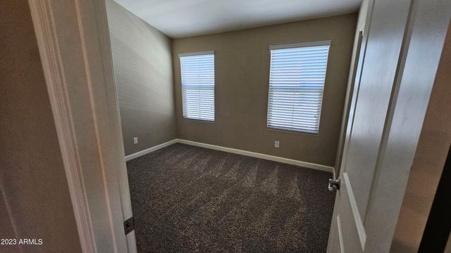 3042 N 33RD Place, Phoenix, AZ 85018