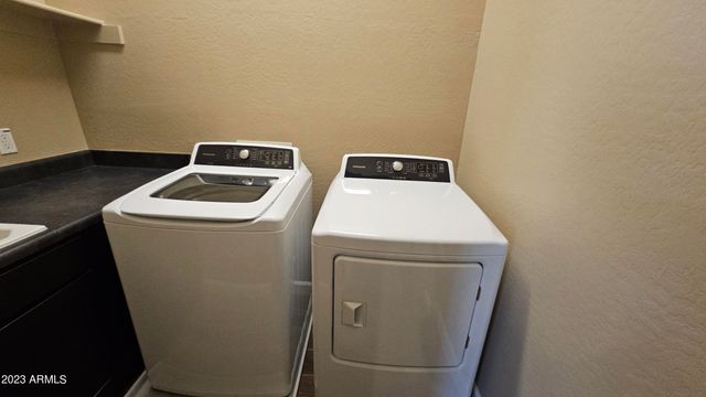 3042 N 33RD Place, Phoenix, AZ 85018