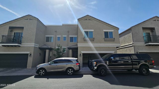 3042 N 33RD Place, Phoenix, AZ 85018