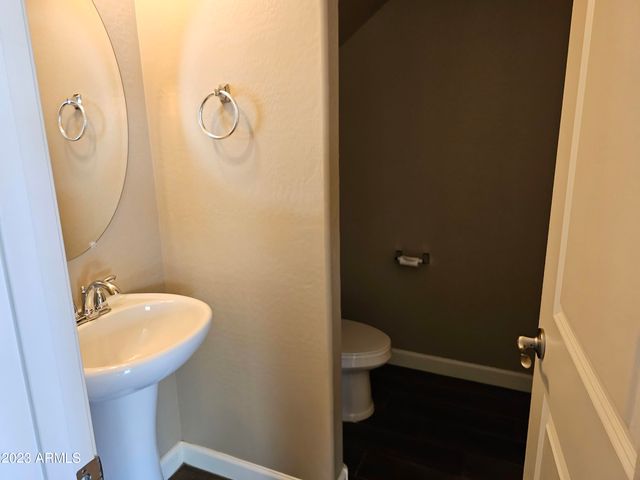 3042 N 33RD Place, Phoenix, AZ 85018