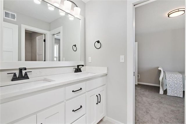 17415 W 164th Terrace, Olathe, KS 66062