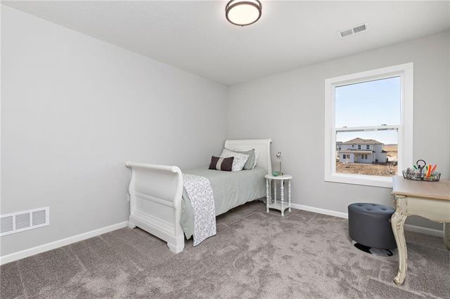 17415 W 164th Terrace, Olathe, KS 66062