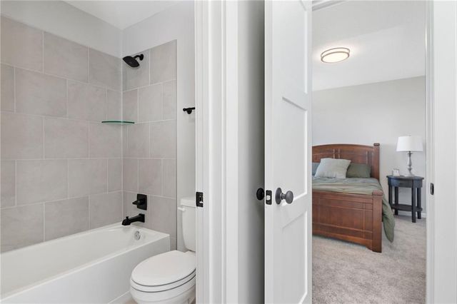 17415 W 164th Terrace, Olathe, KS 66062