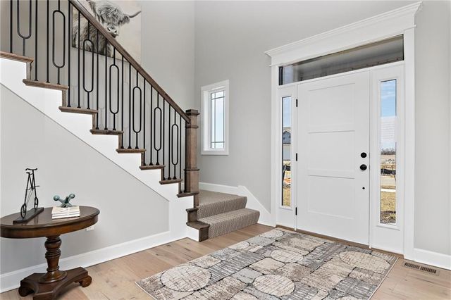 17415 W 164th Terrace, Olathe, KS 66062