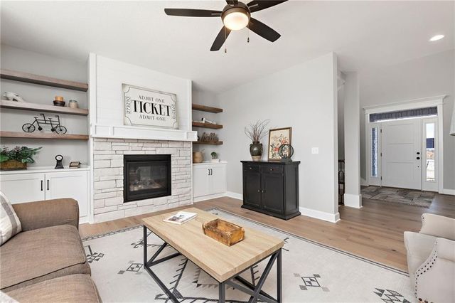 17415 W 164th Terrace, Olathe, KS 66062