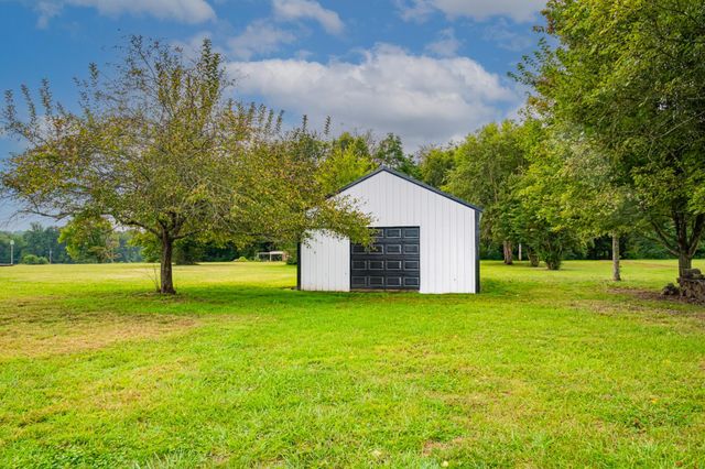 5071 Shelbyville Road, Mcminnville, TN 37110