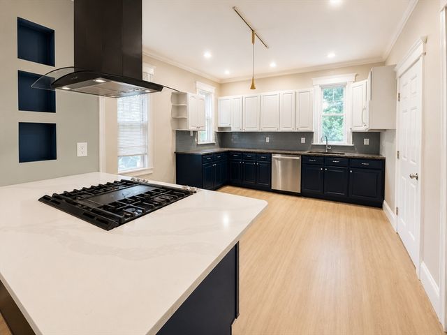 9 Trinity St 2, Lynn, MA 01902