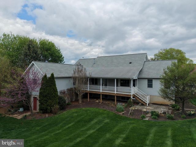 7142 FAIRWAY DRIVE S, Fayetteville, PA 17222