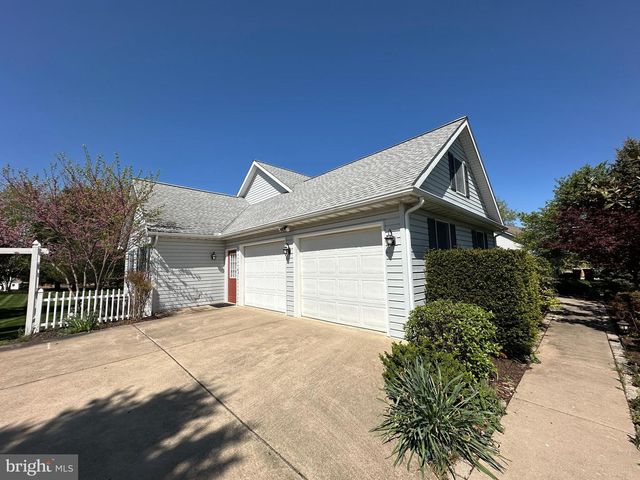 7142 FAIRWAY DRIVE S, Fayetteville, PA 17222