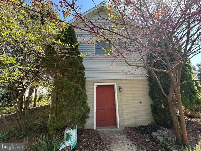 7142 FAIRWAY DRIVE S, Fayetteville, PA 17222