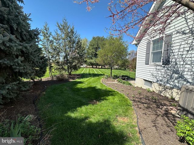7142 FAIRWAY DRIVE S, Fayetteville, PA 17222