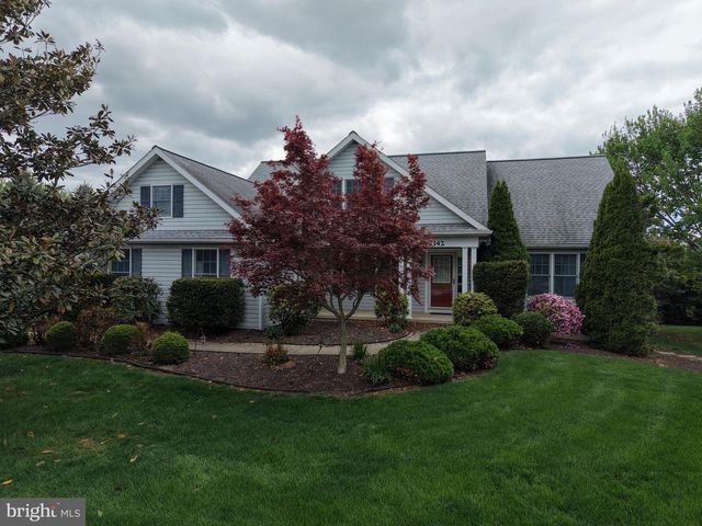 7142 FAIRWAY DRIVE S, Fayetteville, PA 17222
