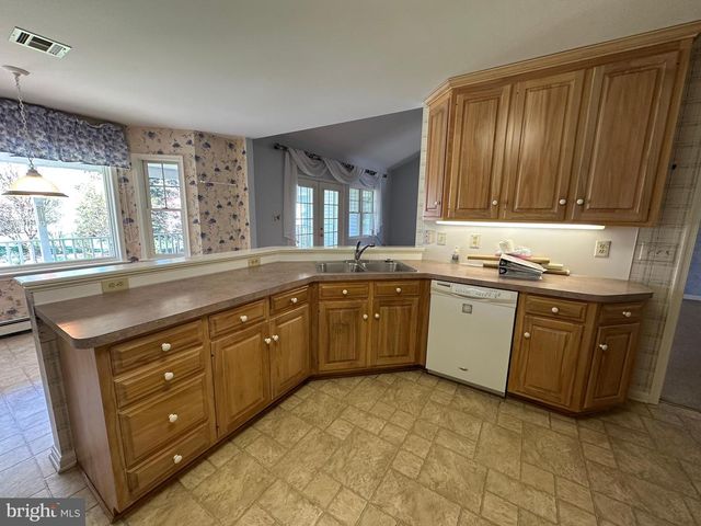 7142 FAIRWAY DRIVE S, Fayetteville, PA 17222