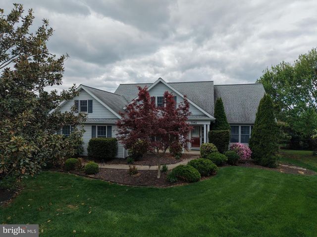 7142 FAIRWAY DRIVE S, Fayetteville, PA 17222