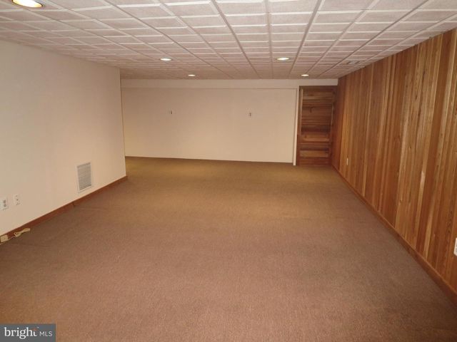 32 CROFTON CMNS, Cherry Hill, NJ 08034