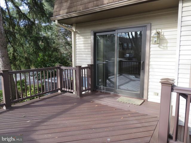 32 CROFTON CMNS, Cherry Hill, NJ 08034