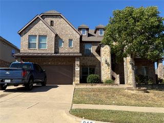 912 Foxtail Drive, Mansfield, TX 76063