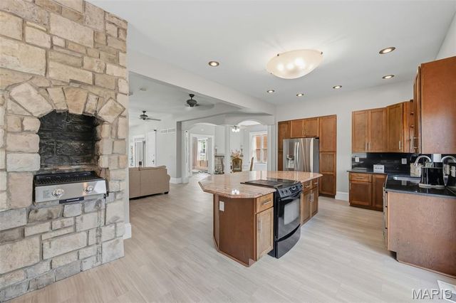 5830 Clemens Avenue, St Louis, MO 63112