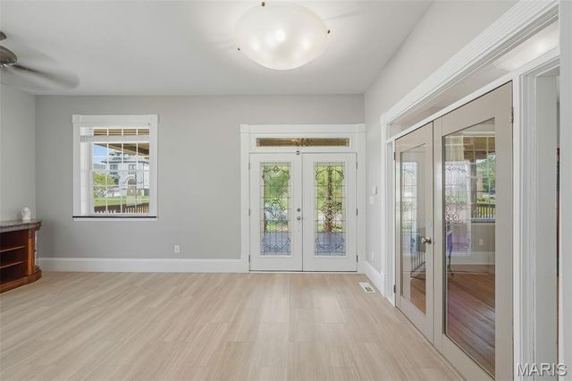 5830 Clemens Avenue, St Louis, MO 63112