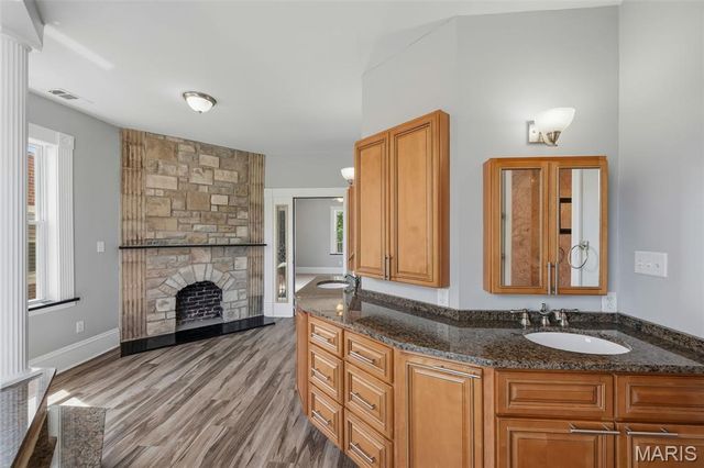 5830 Clemens Avenue, St Louis, MO 63112