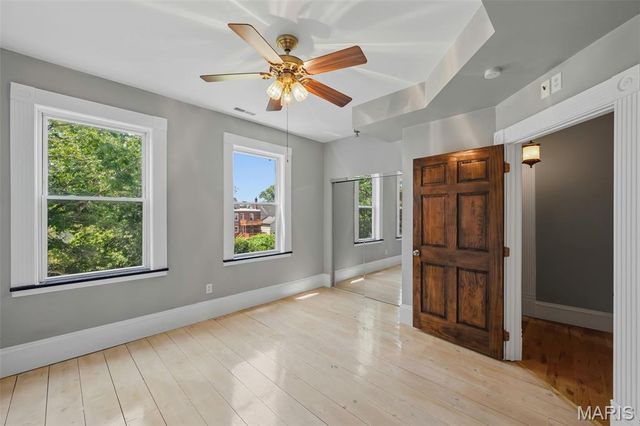 5830 Clemens Avenue, St Louis, MO 63112