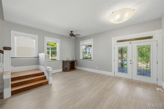 5830 Clemens Avenue, St Louis, MO 63112