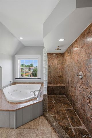 5830 Clemens Avenue, St Louis, MO 63112