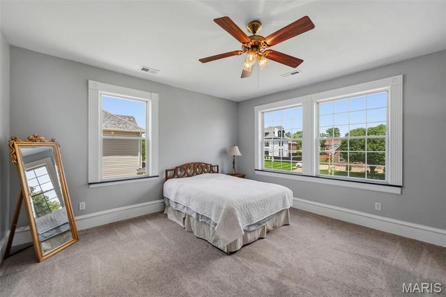 5830 Clemens Avenue, St Louis, MO 63112