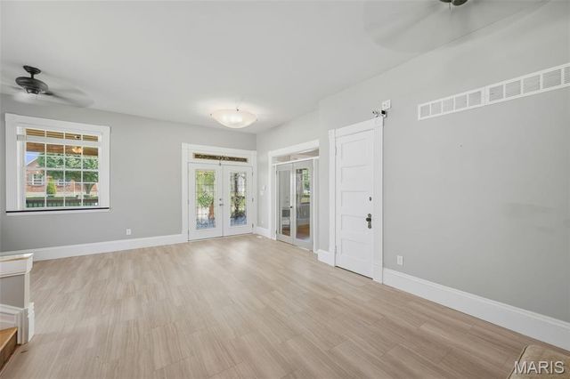 5830 Clemens Avenue, St Louis, MO 63112