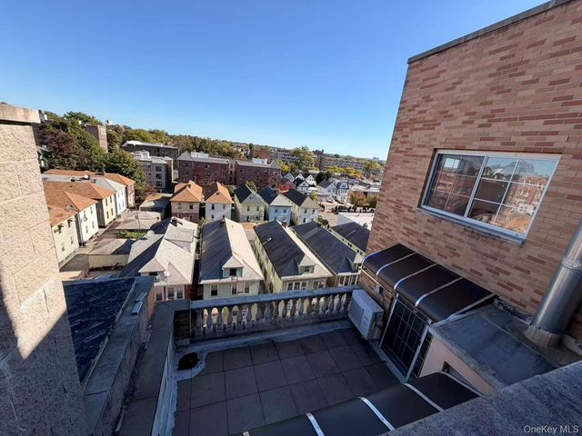 43-18 Robinson Street 7C, Flushing, NY 11355