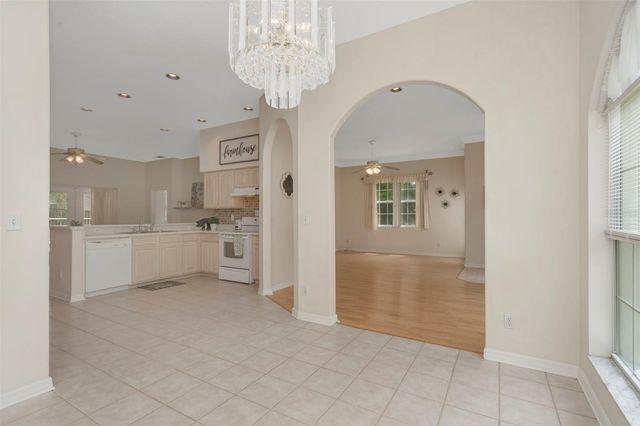 35745 OLD CLINTON AVENUE, Dade City, FL 33525