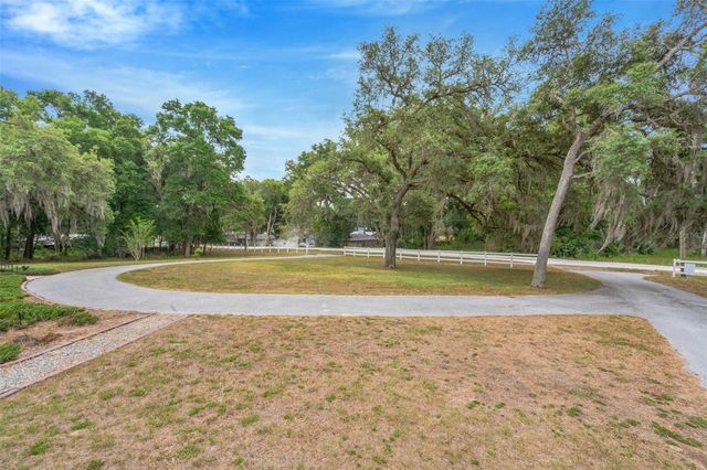 35745 OLD CLINTON AVENUE, Dade City, FL 33525