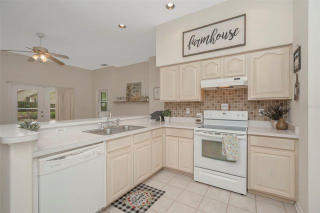 35745 OLD CLINTON AVENUE, Dade City, FL 33525