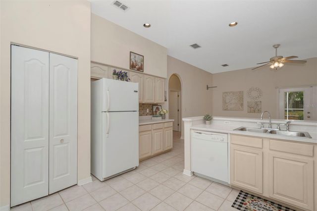 35745 OLD CLINTON AVENUE, Dade City, FL 33525