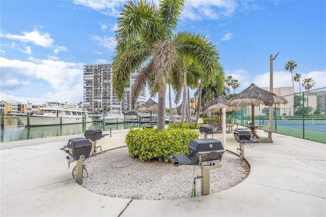 7700 SUN ISLAND DRIVE S 401, South Pasadena, FL 33707