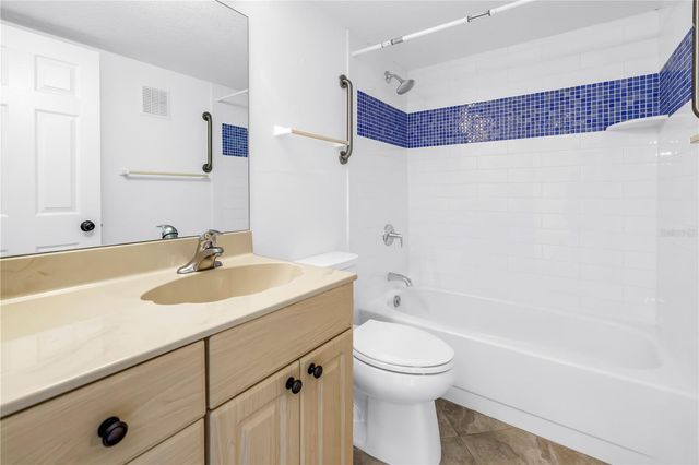 7700 SUN ISLAND DRIVE S 401, South Pasadena, FL 33707