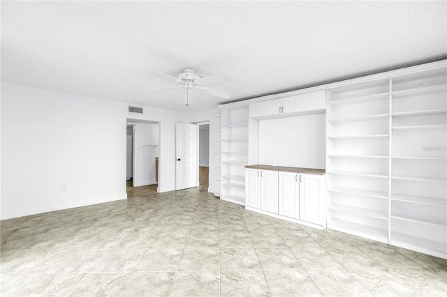 7700 SUN ISLAND DRIVE S 401, South Pasadena, FL 33707