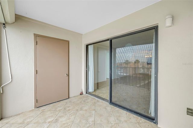 7700 SUN ISLAND DRIVE S 401, South Pasadena, FL 33707