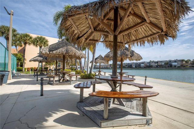 7700 SUN ISLAND DRIVE S 401, South Pasadena, FL 33707