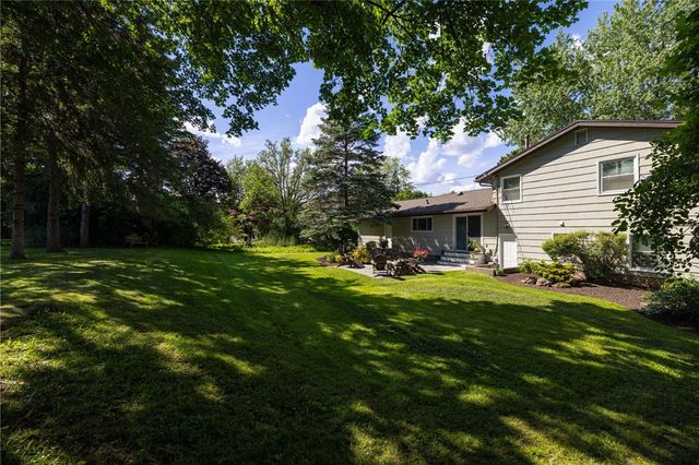 80 Barnfield Road, Henrietta, NY 14534
