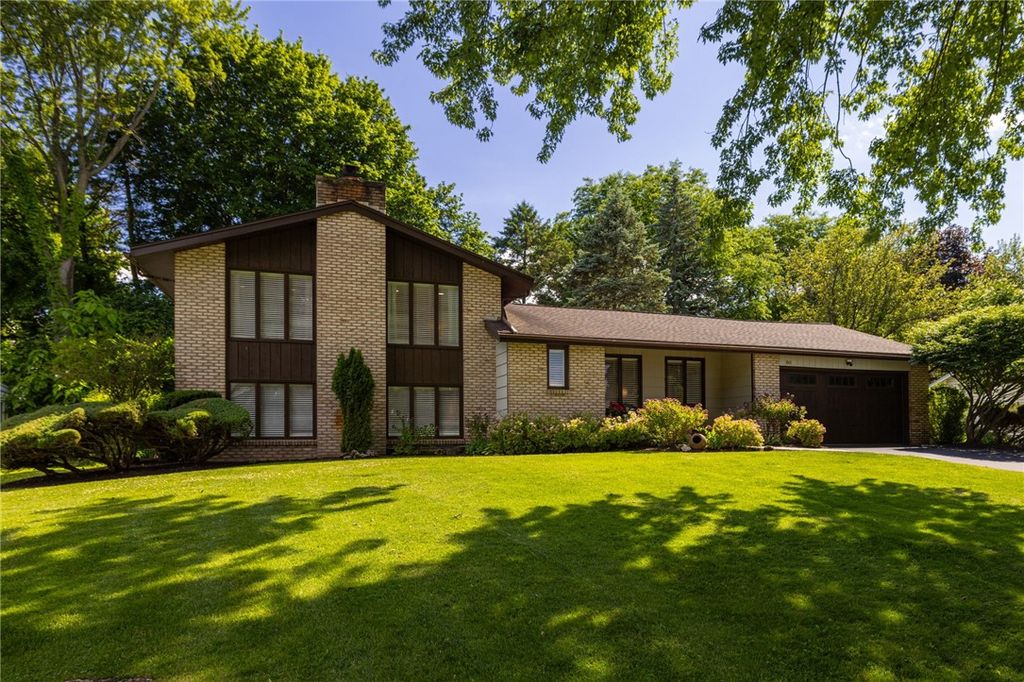 80 Barnfield Road, Henrietta, NY 14534