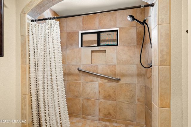 1558 E Bright Angel Drive, Oro Valley, AZ 85755