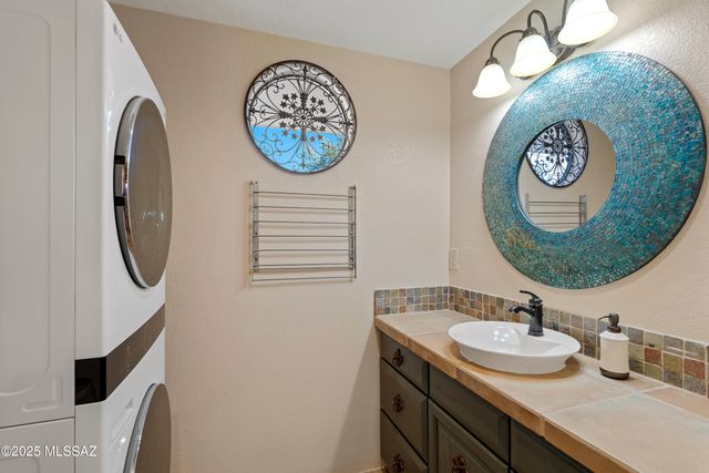 1558 E Bright Angel Drive, Oro Valley, AZ 85755