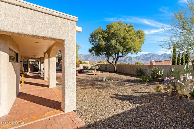 1558 E Bright Angel Drive, Oro Valley, AZ 85755