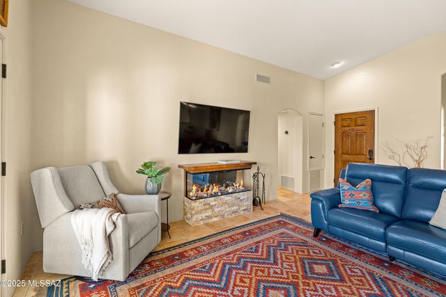 1558 E Bright Angel Drive, Oro Valley, AZ 85755