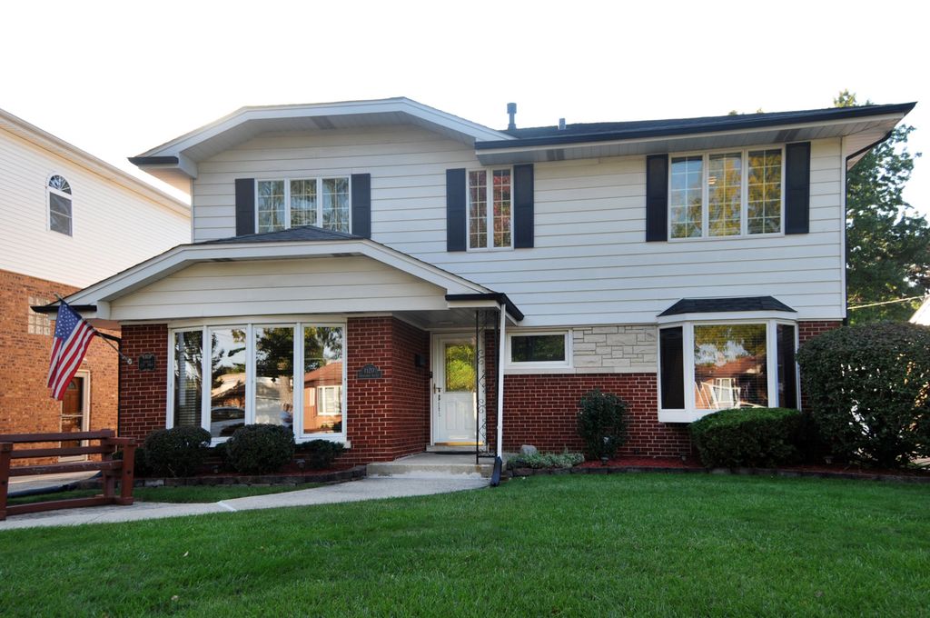 1120 Ostrander Avenue, La Grange Park, IL 60526 — exterior