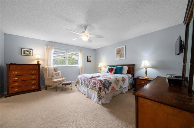 8715 SW 97TH STREET E, Ocala, FL 34481
