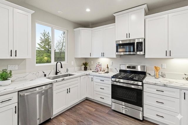 2840 Winesap Cir, Placerville, CA 95667