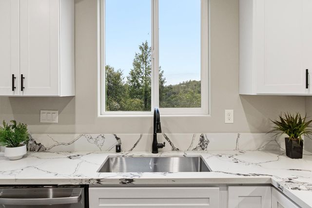 2840 Winesap Cir, Placerville, CA 95667